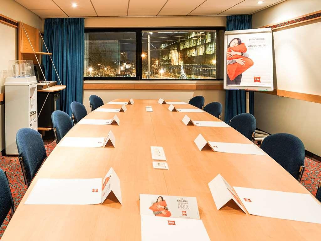 Hotel Ibis Nancy Centre Gare Et Congres Facilidades foto